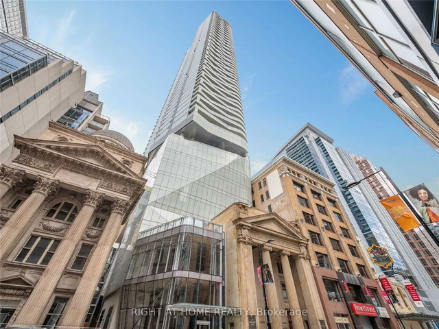 5708 - 197 Yonge Street