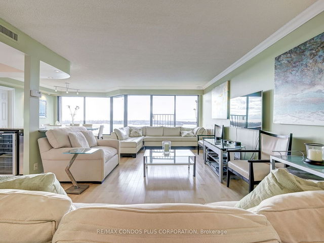 2608 - 65 Harbour Square N/A
