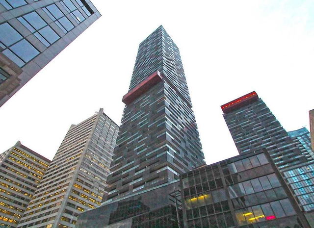 1104 - 8 Eglinton Avenue