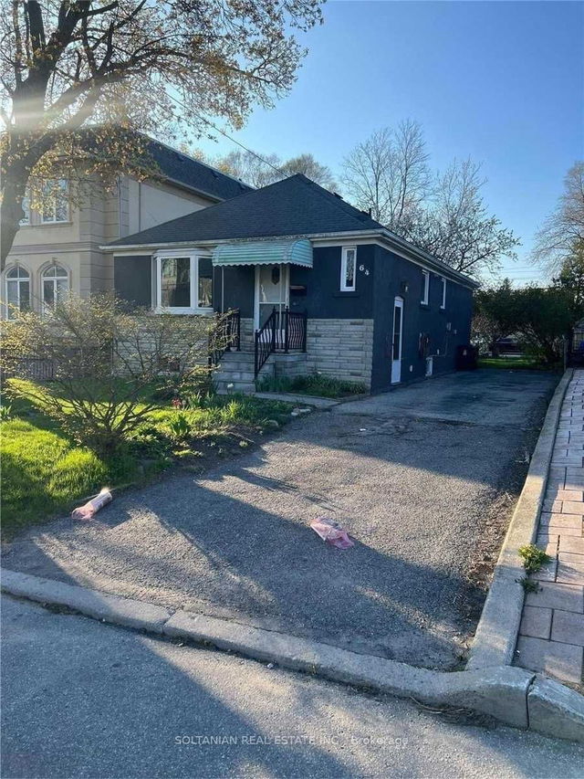 64 Nipigon Avenue