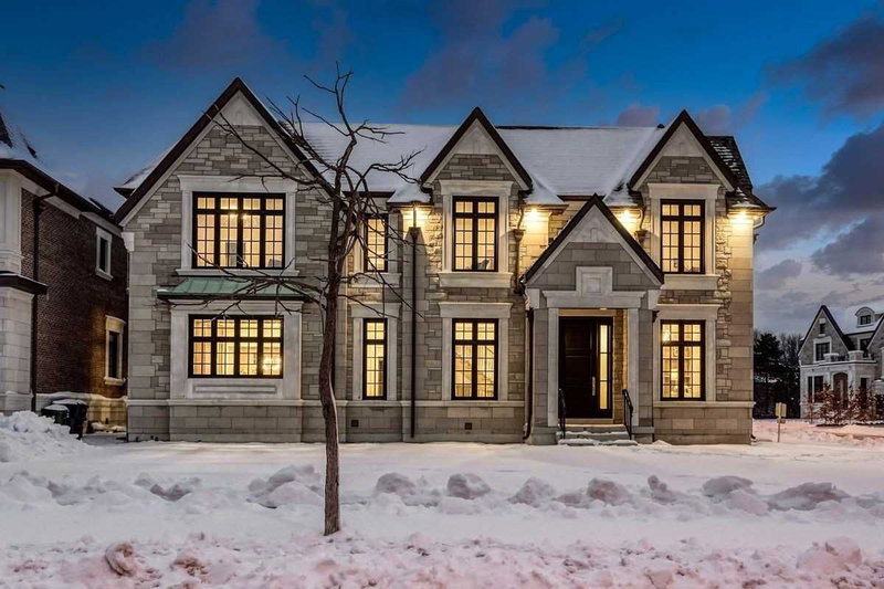 29 Ballyconnor Crt, Toronto, M2M 4C6 | Image 3