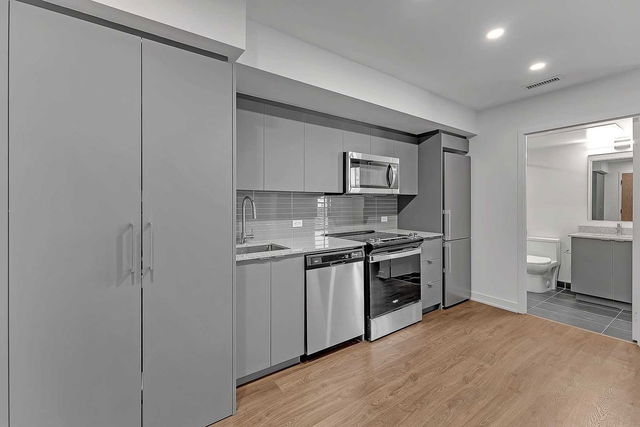 701 - 30 Tretti Way