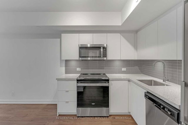 608 - 30 Tretti Way