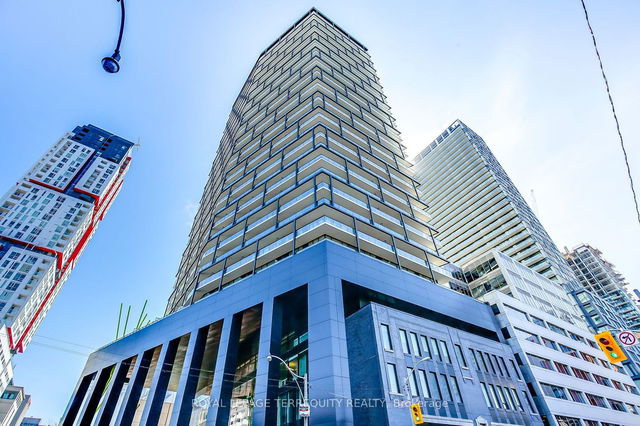 2513 - 125 Peter Street
