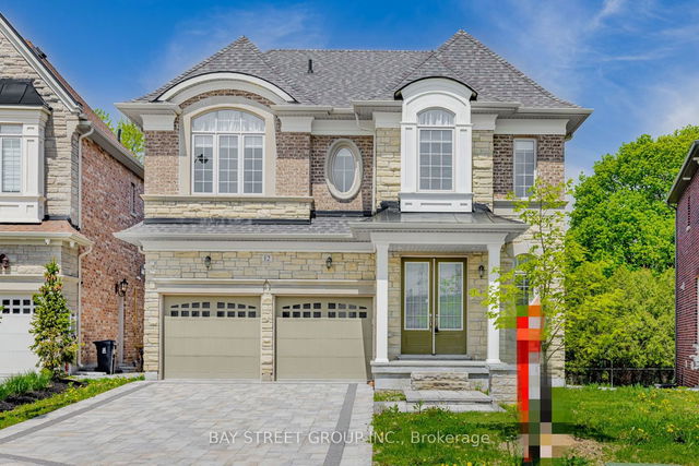 12 Daniel Cozens Court