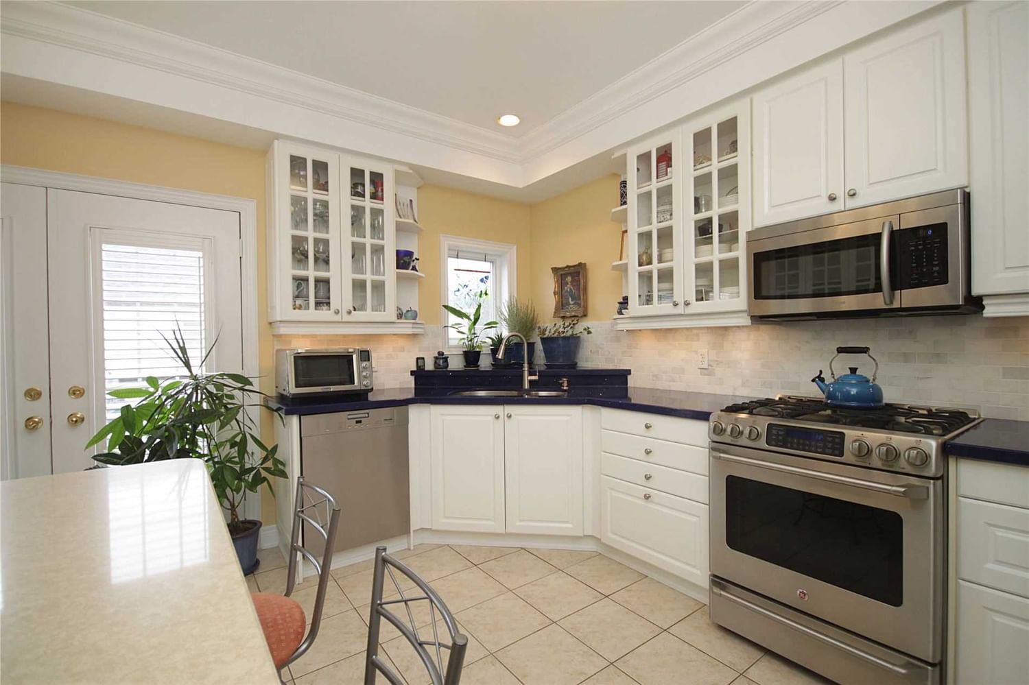 Listing Image 12