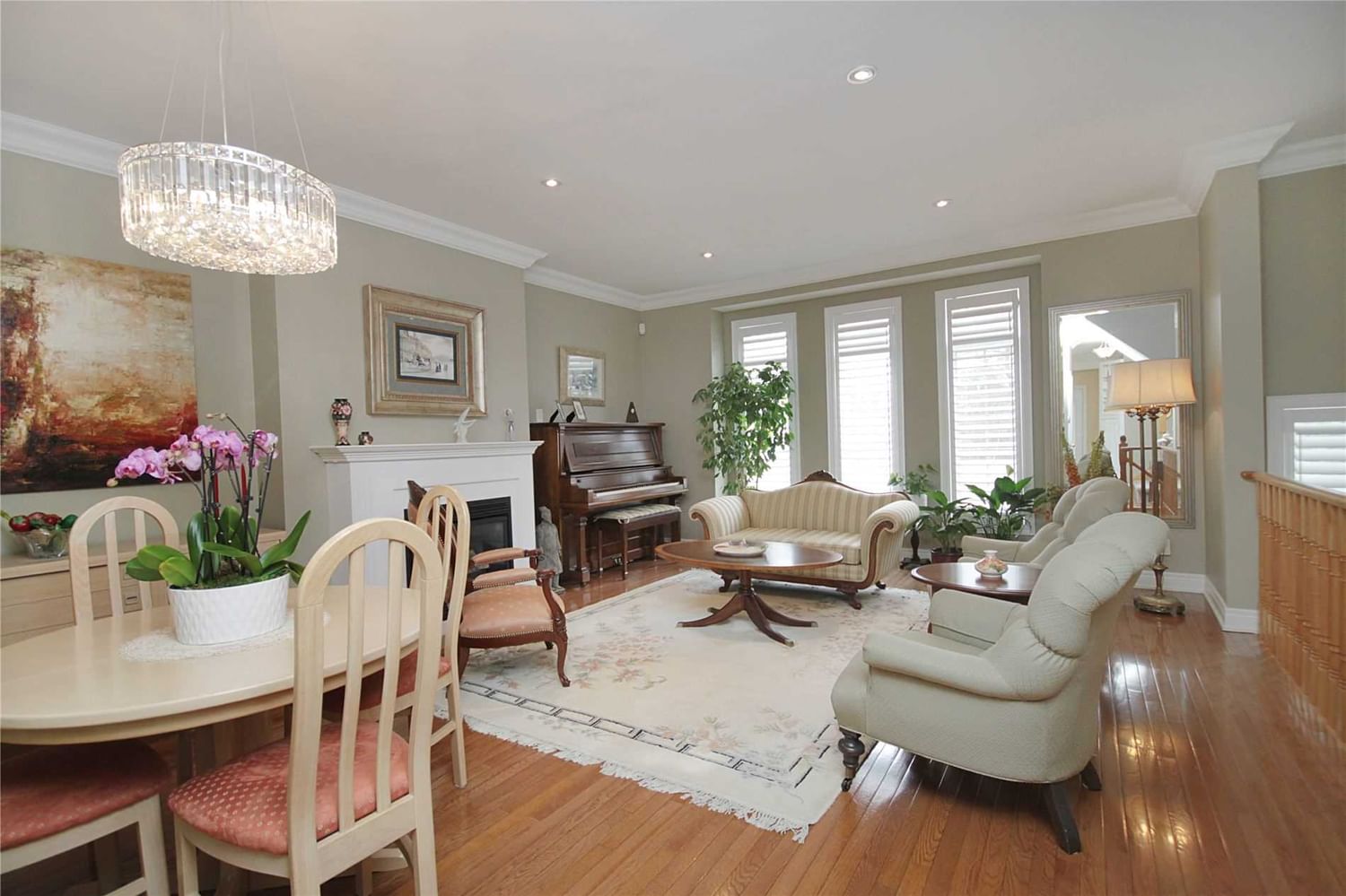 Listing Image 3
