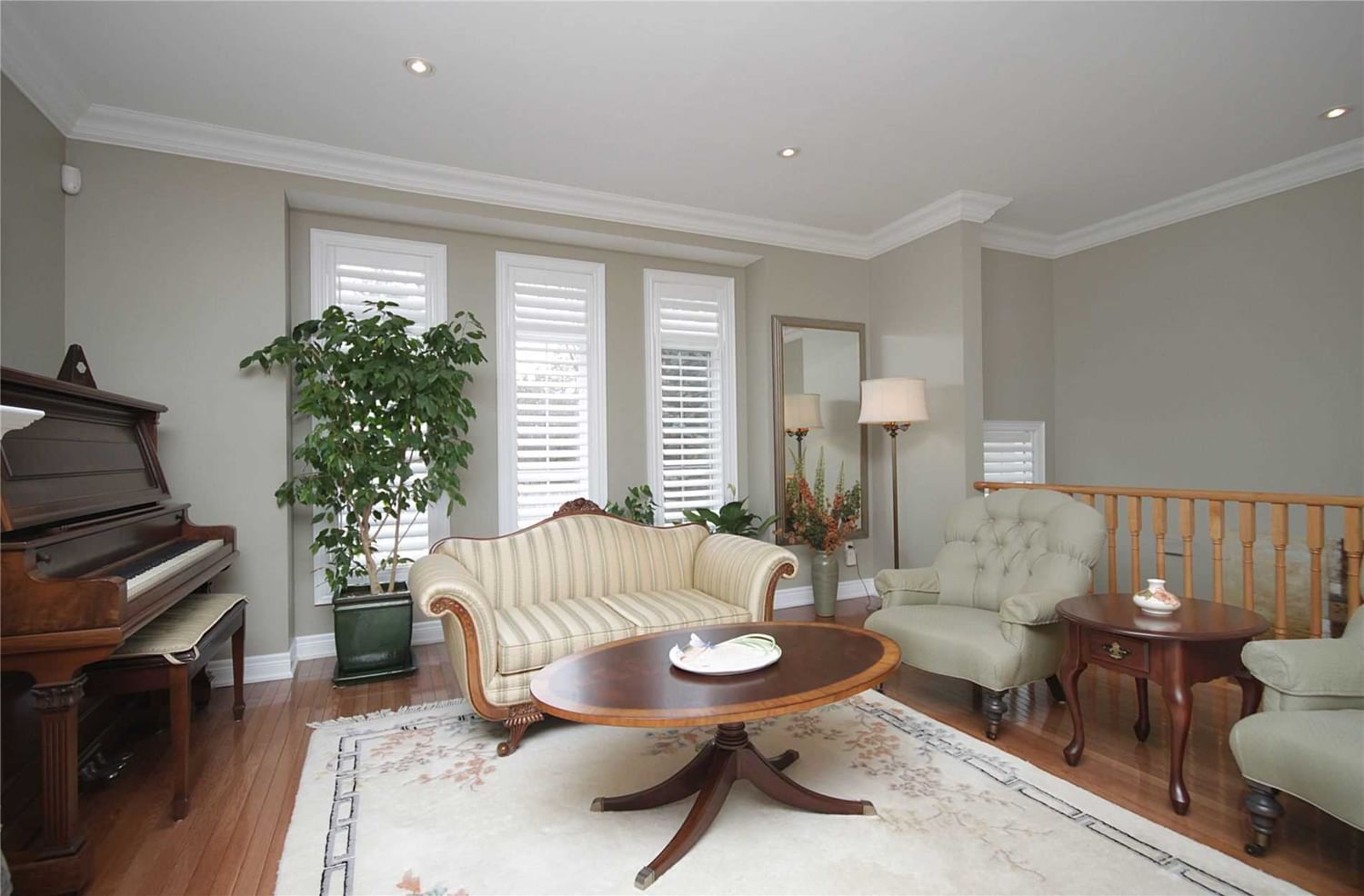 Listing Image 5