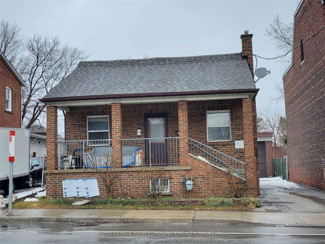 225 Oakwood Avenue