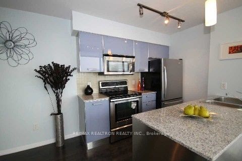 Condo leased at 2203-38 Grenville Street, Toronto, Bay Street Corridor, M4Y 1A5 - MLS: C5988112