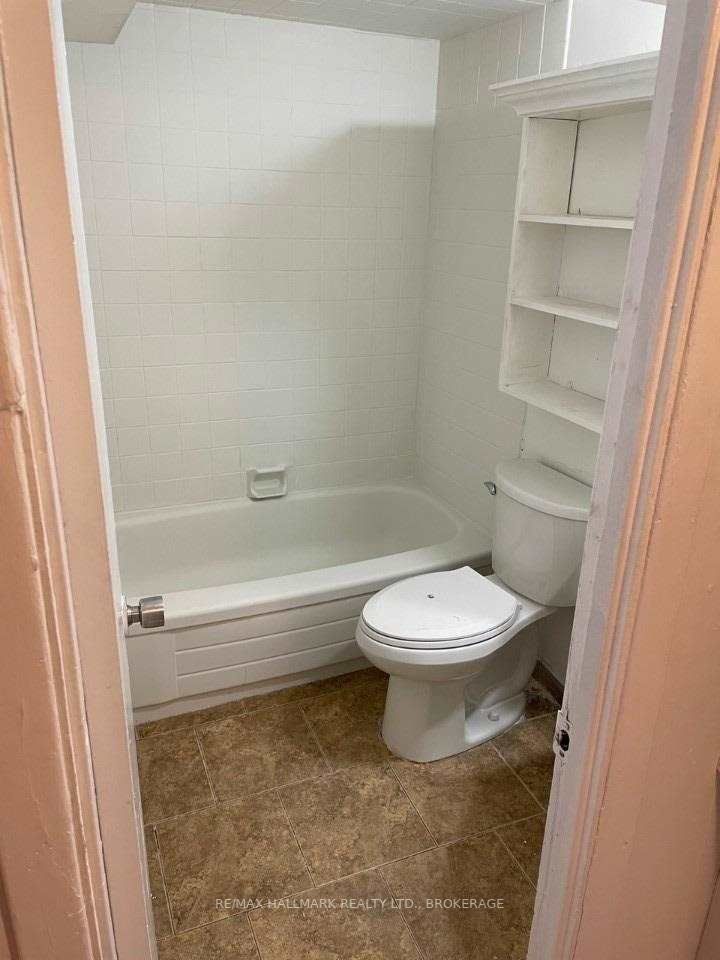 177 Carlton St, Toronto, M5A 2K3 | Image 3