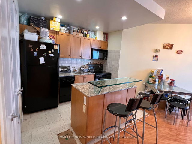 3503 - 8 York Street