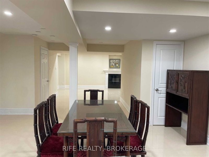 48 Transwell Ave, Toronto, M2R 2J4 | Image 3