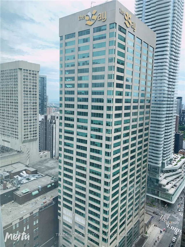 2912 - 1 Yorkville Avenue