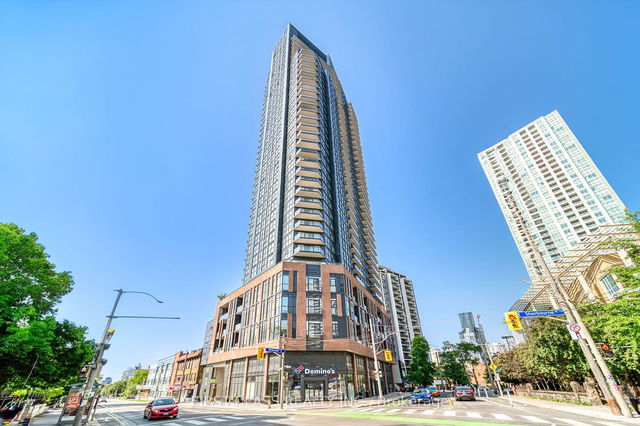 2210 - 159 Wellesley Street