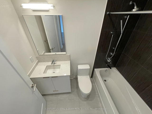 08 - 28 Freeland Street