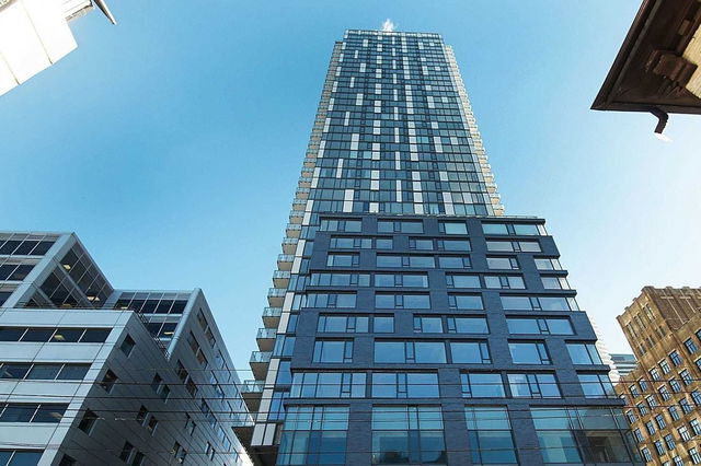 2711 - 101 Peter Street