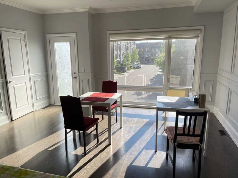 15 Kenneth Wood Cres, Toronto, M2N 0K3 | Image 3