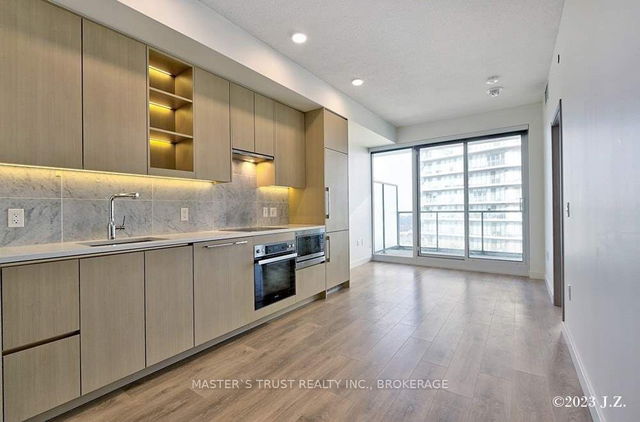 2301 - 95 Mcmahon Drive