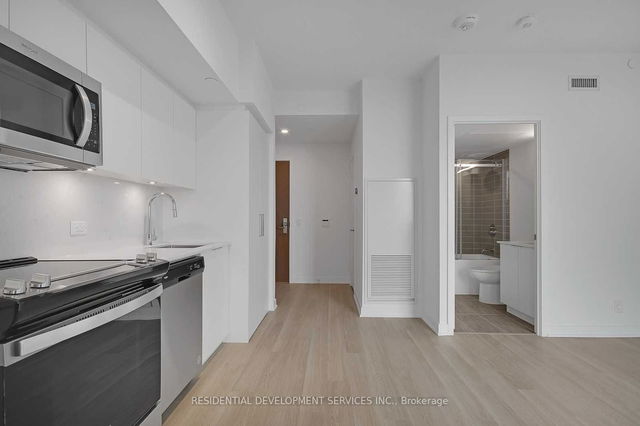 907 - 30 Tretti Way