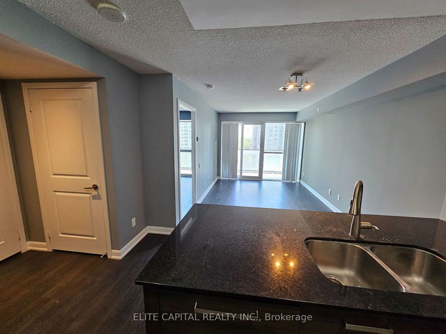 810 - 5168 YONGE Street