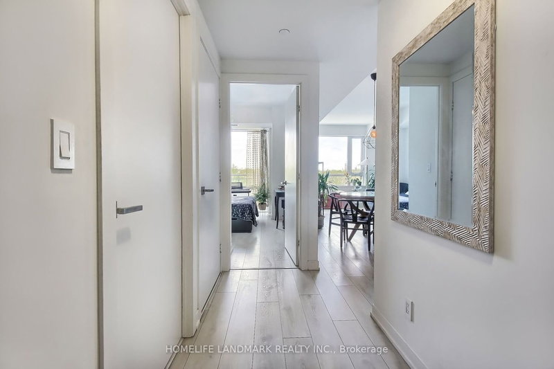 607 - 223 St Clair Ave W, Toronto, M4V 1R3 | Image 2