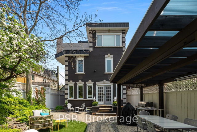 118 GIVINS Street