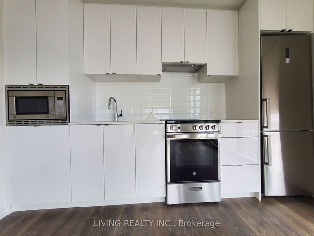 1302 - 49 East Liberty Street