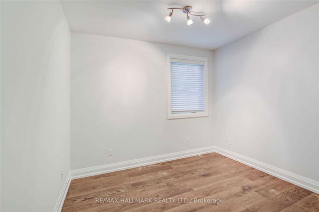 917 Bathurst Street
