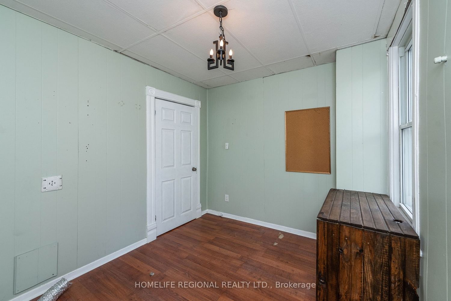 Listing Image 22