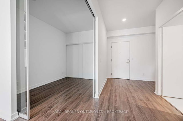 1407 - 20 Edward Street