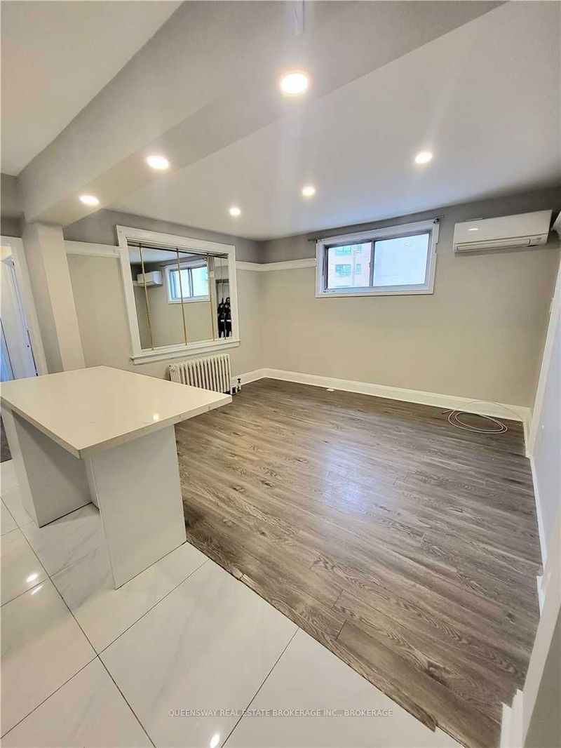 Room2