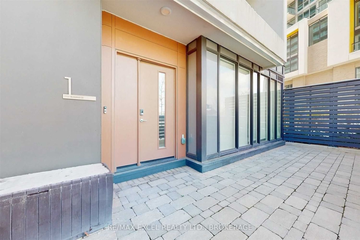 Listing Image 6