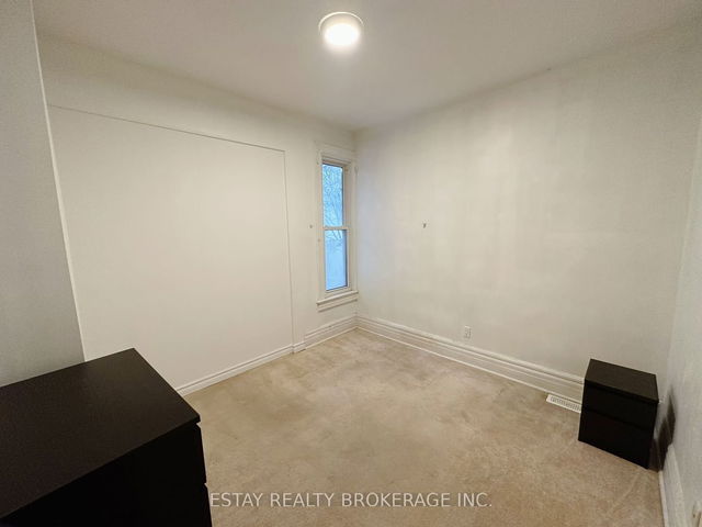 203 - 76 Henry Street