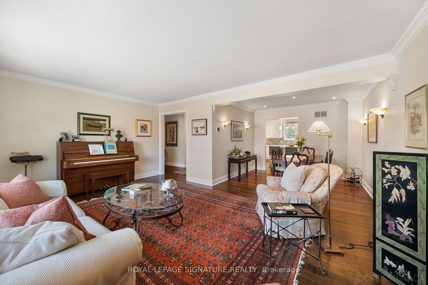 Listing Image 7