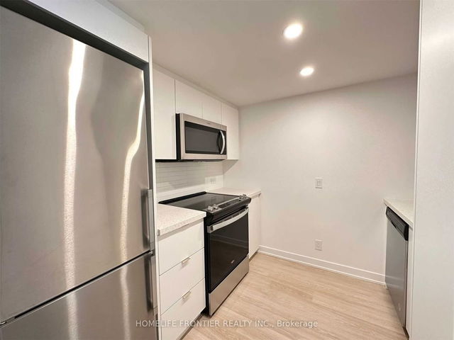 522 - 30 Tretti Way