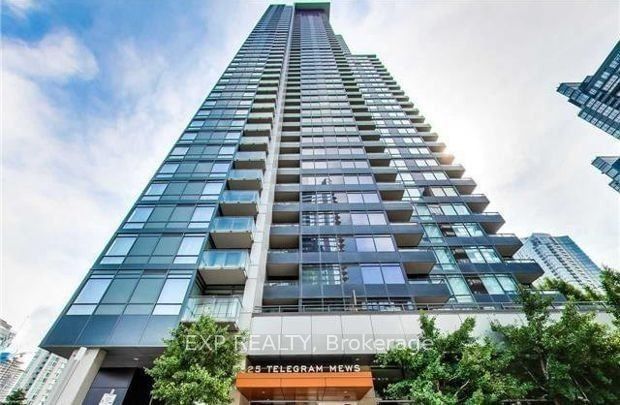 705 - 25 Telegram Mews