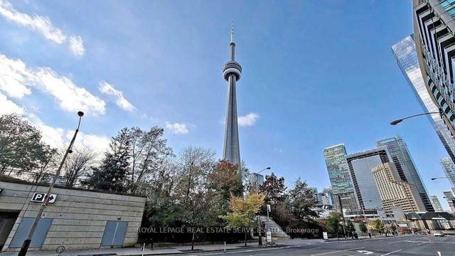 823 - 25 Lower Simcoe Street