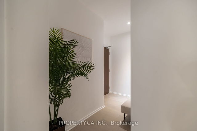 306 - 70 Temperance Street