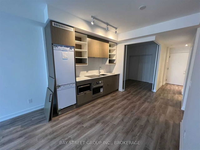 1109 - 20 Edward Street
