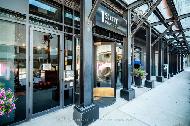 503 - 1 Scott Street