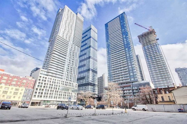 1211 - 251 Jarvis Street