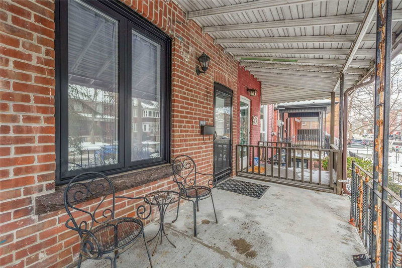 2nd&3rd - 200 Roxton Rd, Toronto, M6J 2Y5 | Image 2