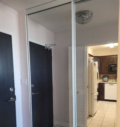 Condo leased at 704-15 Vicora Link Way, Toronto, Ontario, M3C 1A7 - Flemingdon Park - MLS: C6014759
