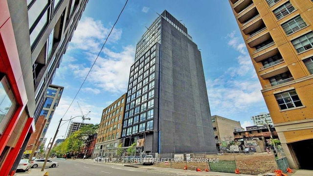 204 - 458 Richmond Street