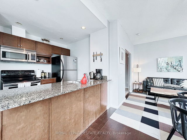 3412 - 208 Queens Quay