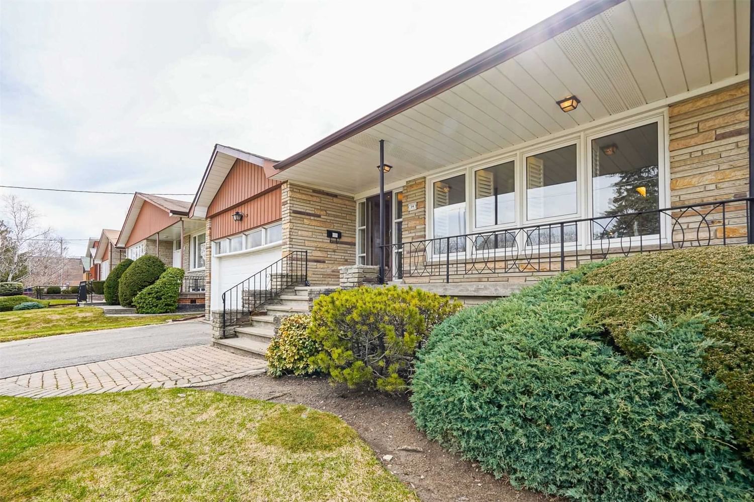Listing Image 2