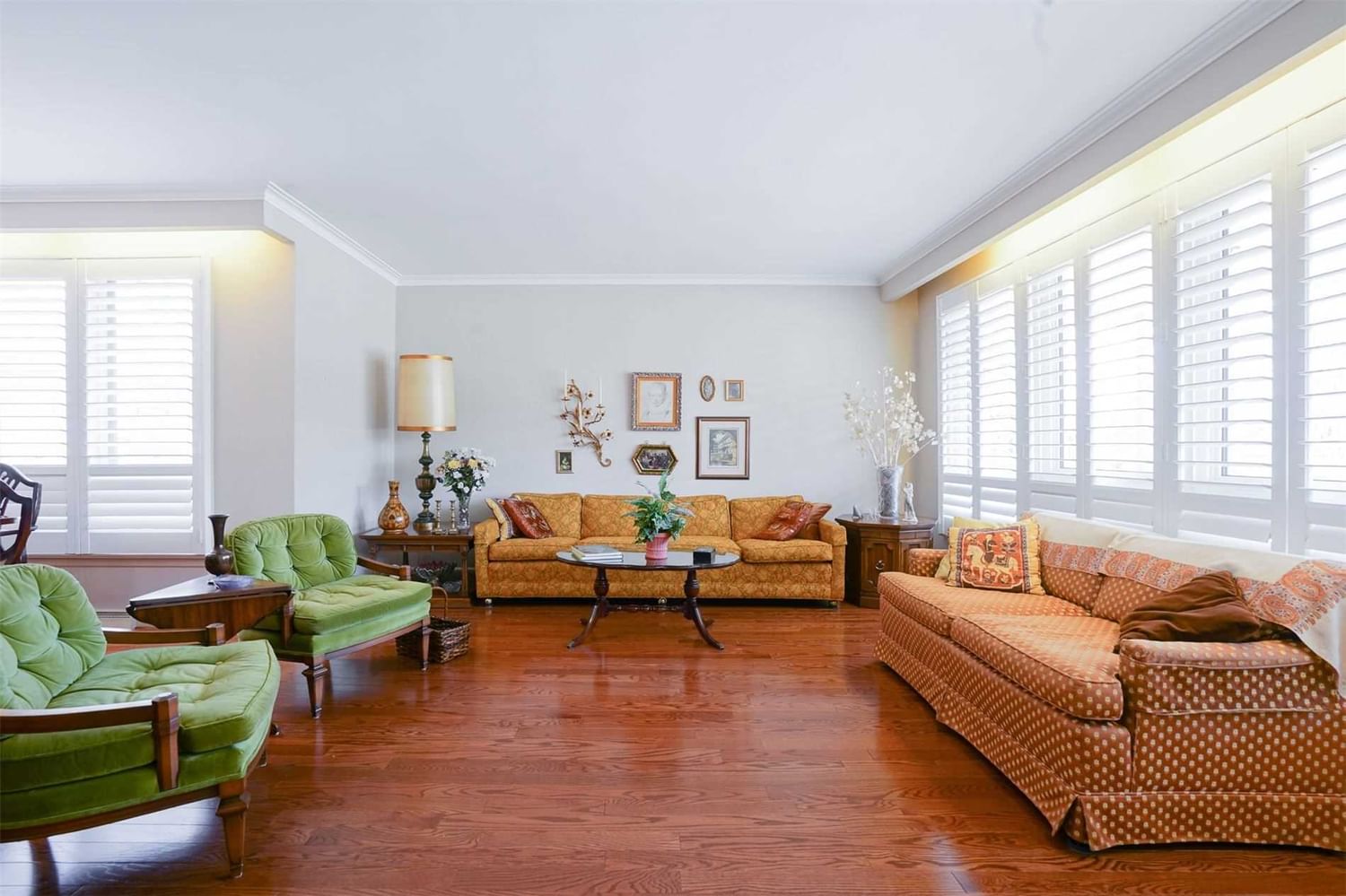 Listing Image 7