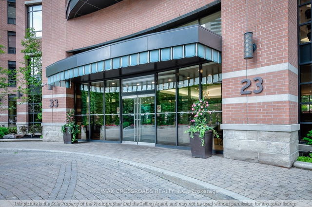 1708 - 23 Sheppard Avenue
