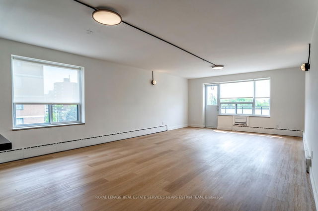 102 - 420 Eglinton Avenue